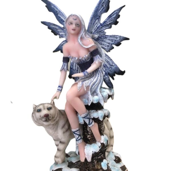 Fada do Inverno com Tigre Branco